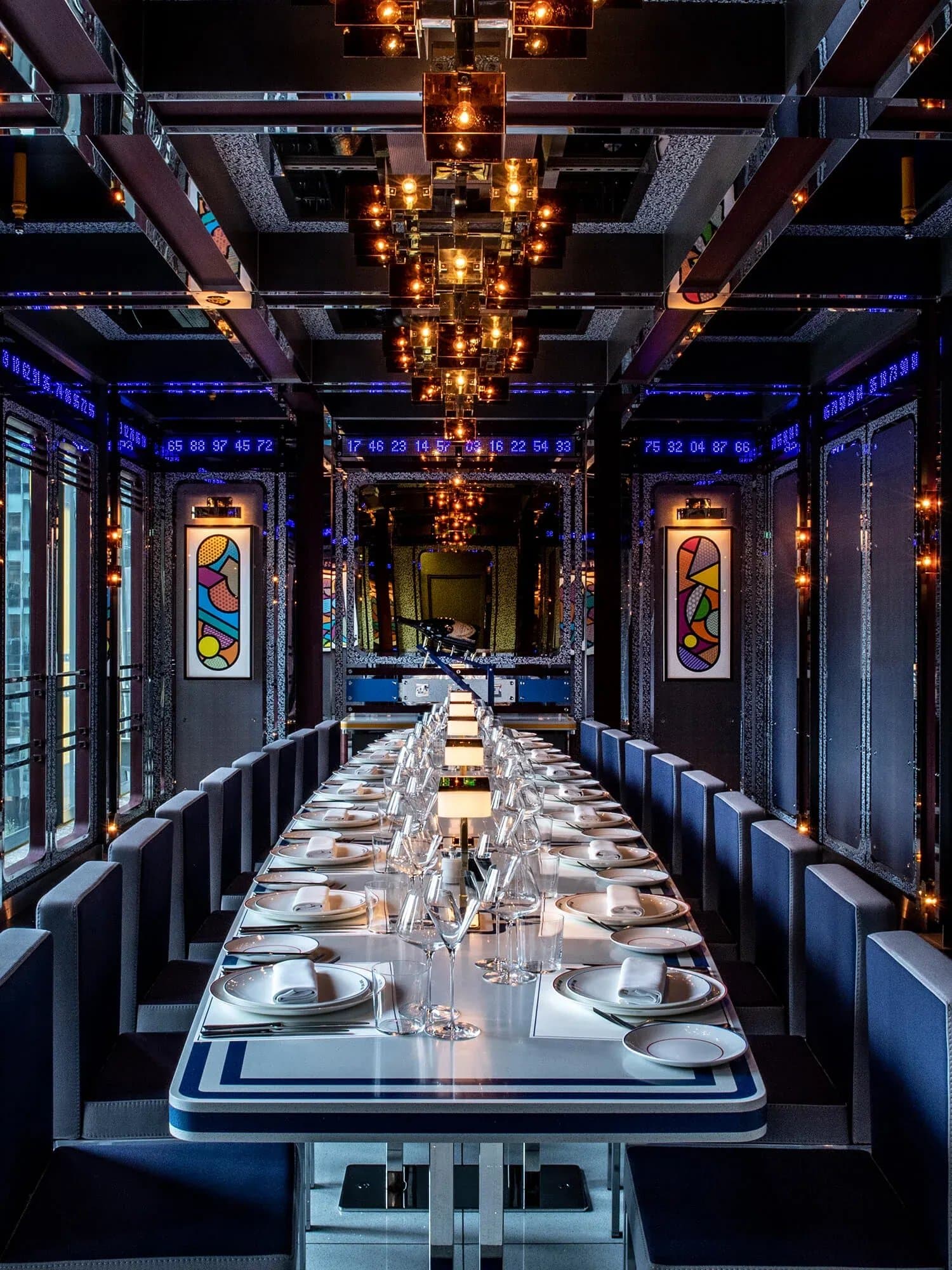 Multimedia column image