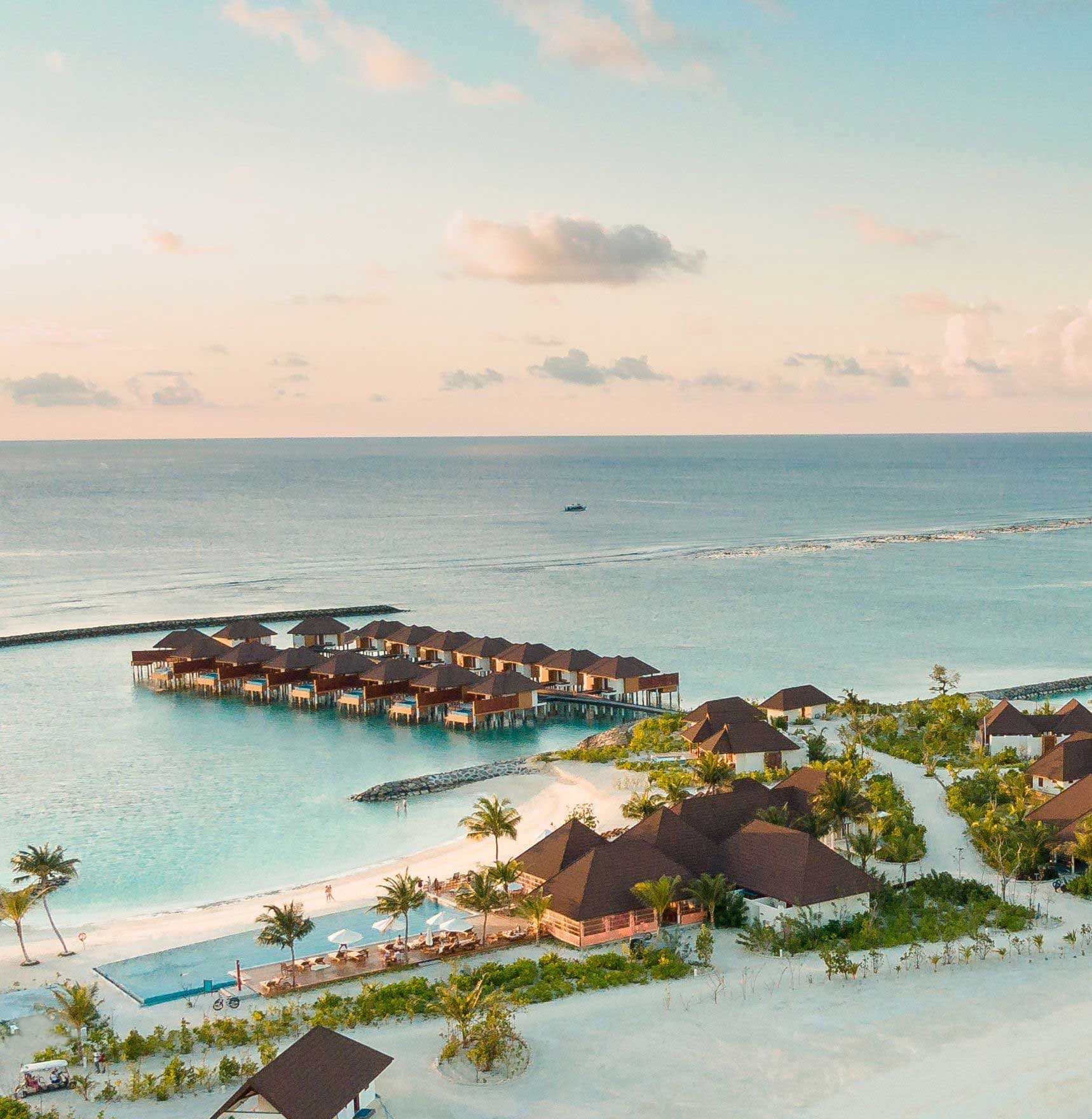 Hotel-Maldives.jpg